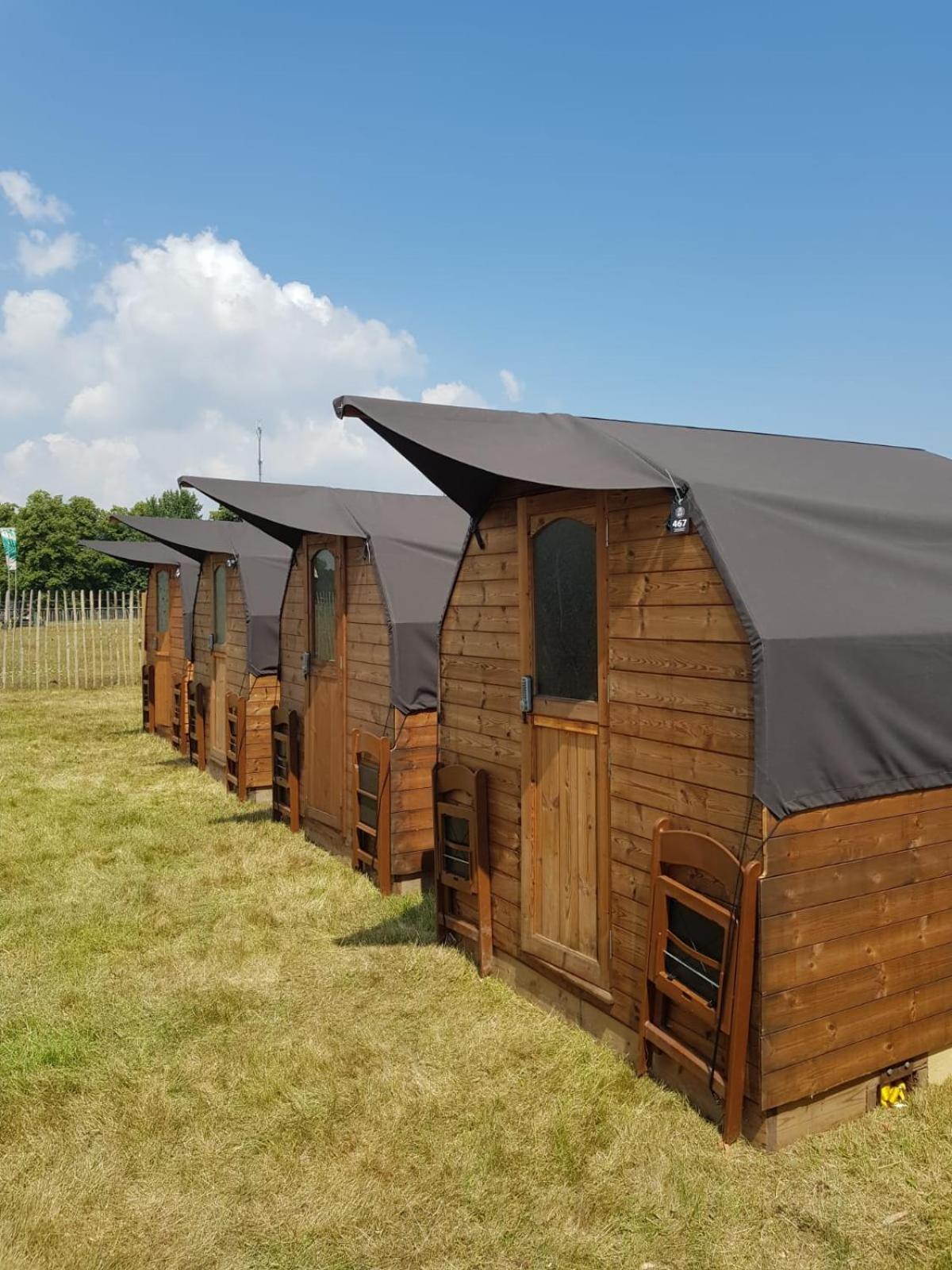 Suitehuts @ Silverstone Esterno foto
