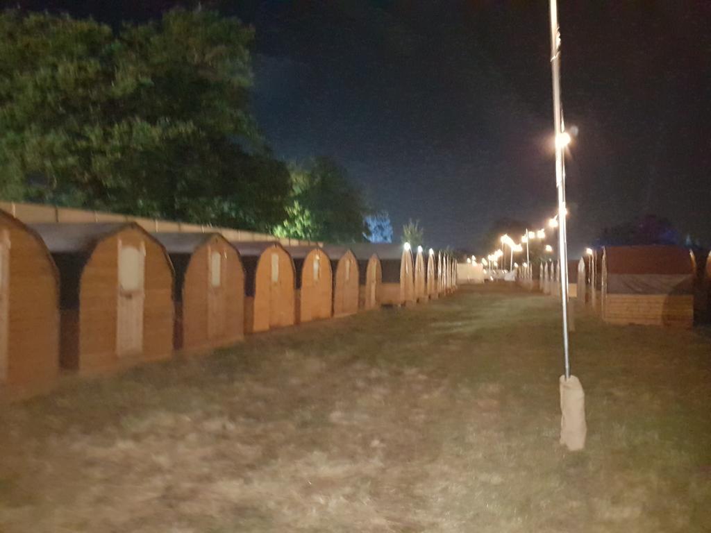 Suitehuts @ Silverstone Esterno foto